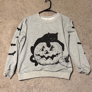 Gray Halloween Sweatshirt with Black Cat and Pumpkin Design